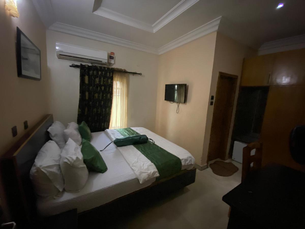Nue-Crest Hotels & Suites Enugu Exterior foto