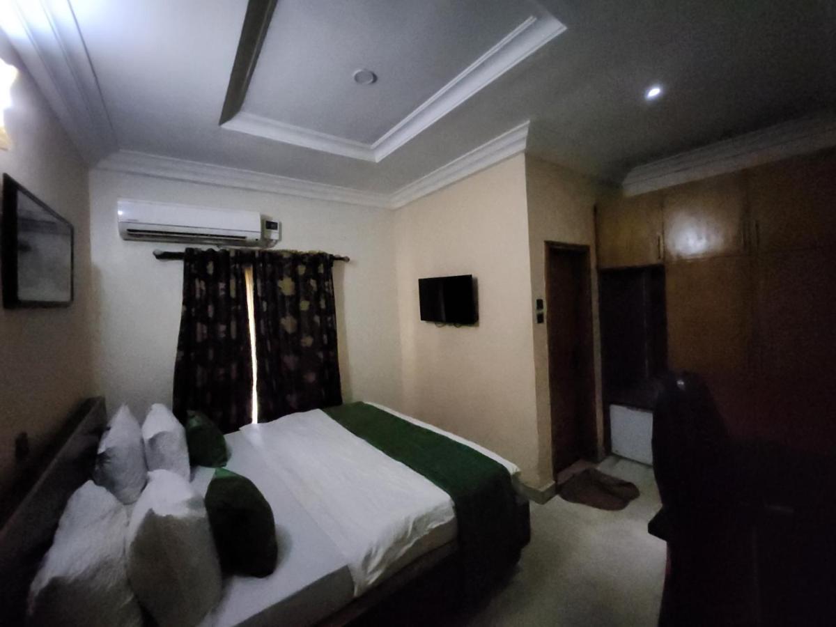 Nue-Crest Hotels & Suites Enugu Exterior foto