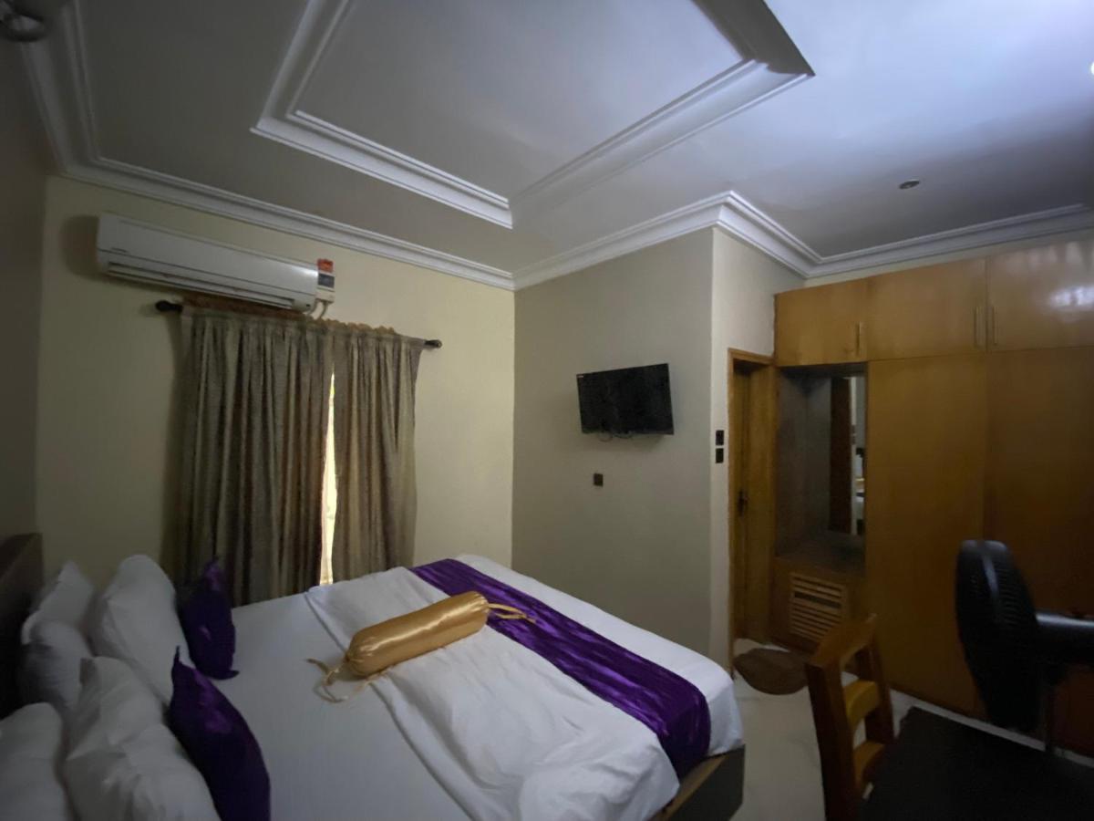 Nue-Crest Hotels & Suites Enugu Exterior foto