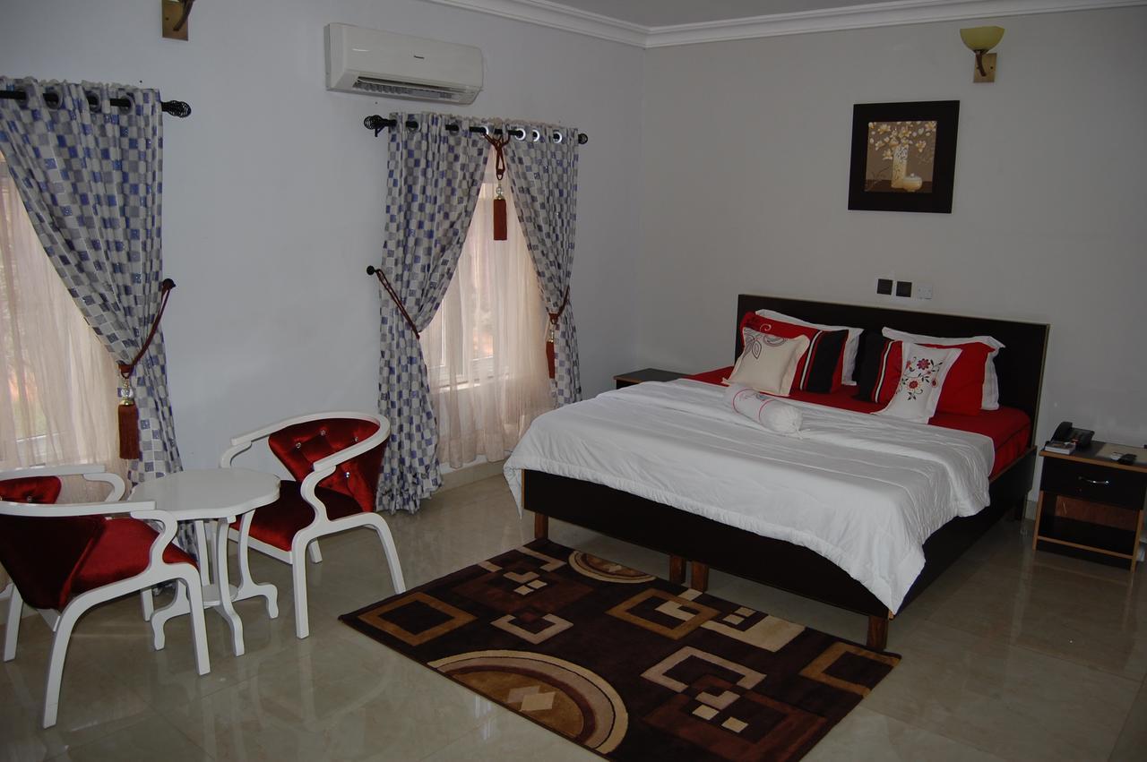 Nue-Crest Hotels & Suites Enugu Exterior foto